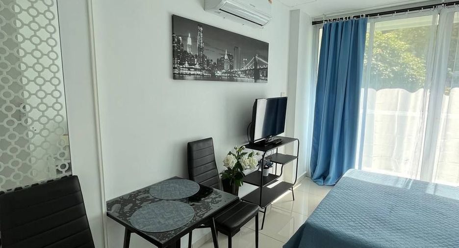 À louer studio condo à Pratumnak, Pattaya