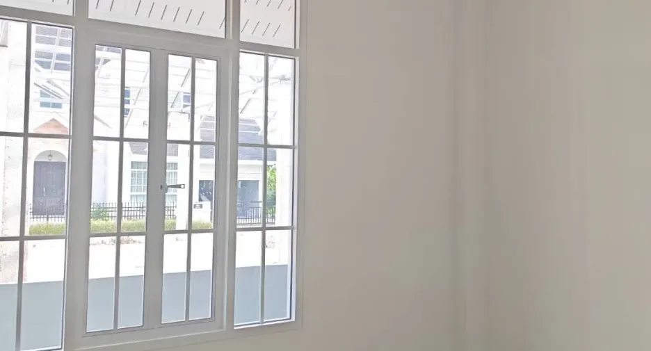 For sale 3 bedrooms house in Saraphi, Chiang Mai