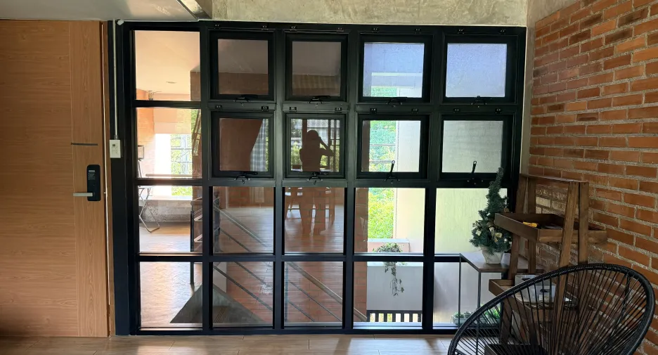 Casa adosada en venta y en alquiler de 4 habitaciones en Mueang Chiang Mai, Chiang Mai