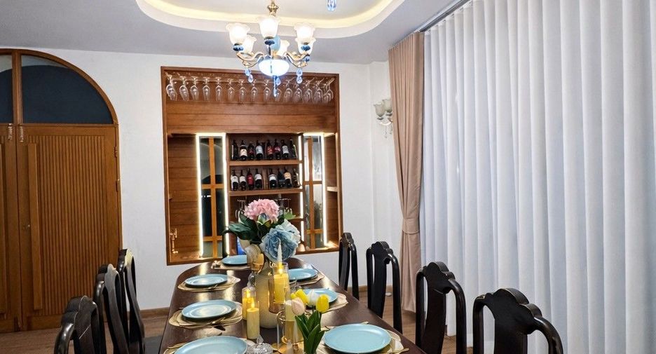 Casa en venta y en alquiler de 5 habitaciones en San Sai, Chiang Mai