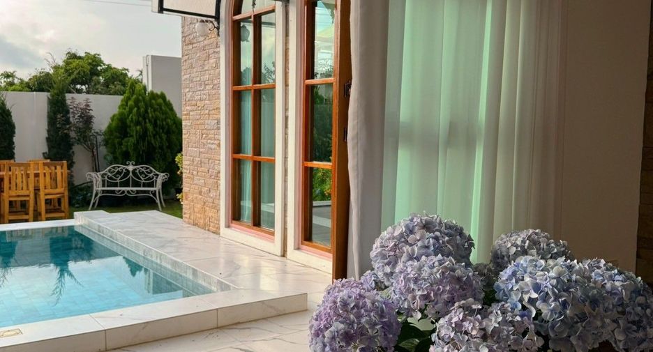 Casa en venta y en alquiler de 5 habitaciones en San Sai, Chiang Mai