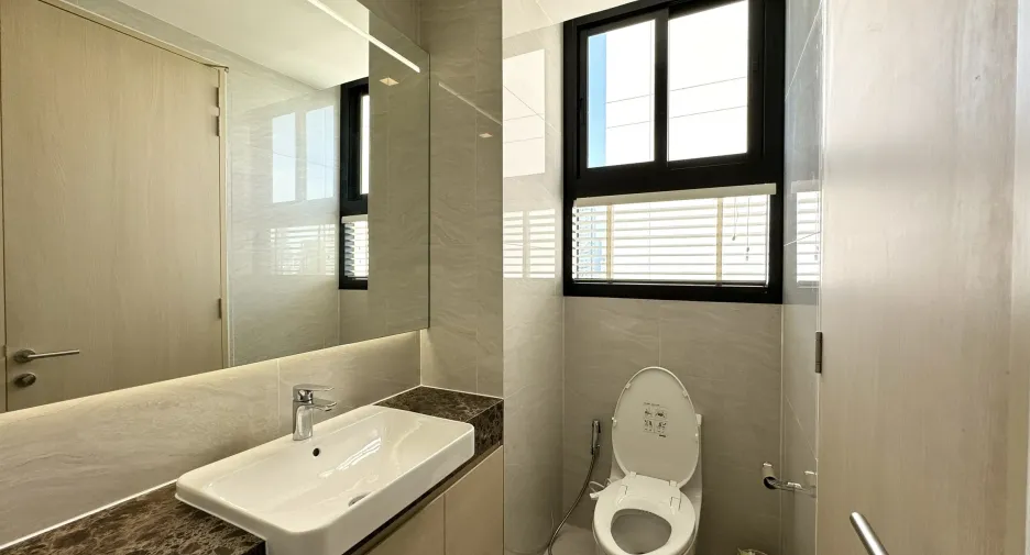 À vendre 1 chambre condo à Watthana, Bangkok