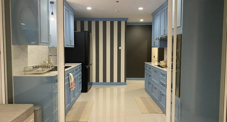 For rent and for sale 3 bedrooms condo in Yan Nawa, Bangkok