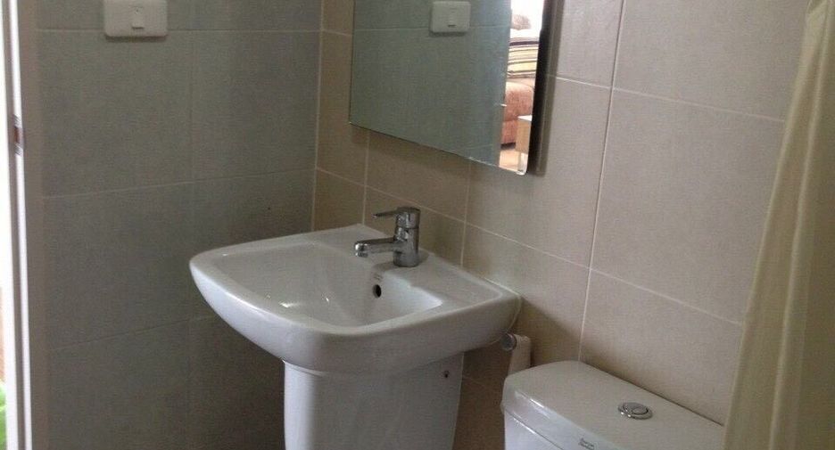 For sale 1 bed condo in Mueang Samut Prakan, Samut Prakan