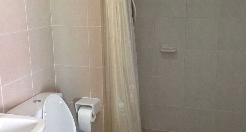 For sale 1 bed condo in Mueang Samut Prakan, Samut Prakan