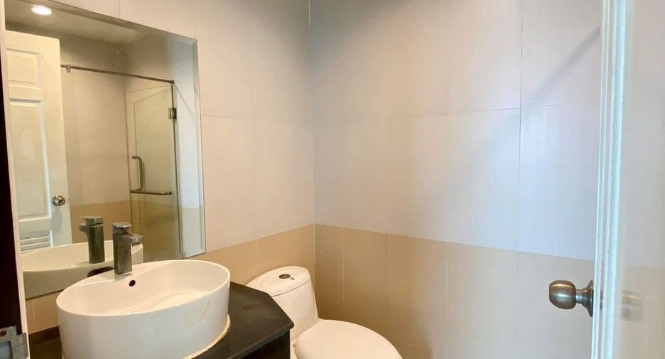 À vendre 1 chambre condo à Watthana, Bangkok