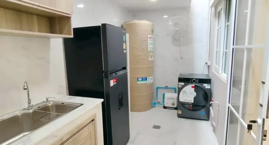 出租 3 卧室 联排别墅 在 Bang Phli, Samut Prakan