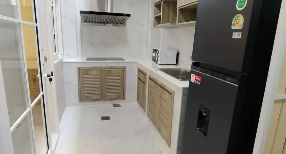 出租 3 卧室 联排别墅 在 Bang Phli, Samut Prakan