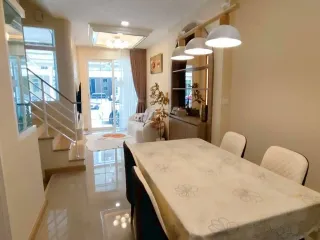 À louer 3 chambres maison de ville à Bang Phli, Samut Prakan