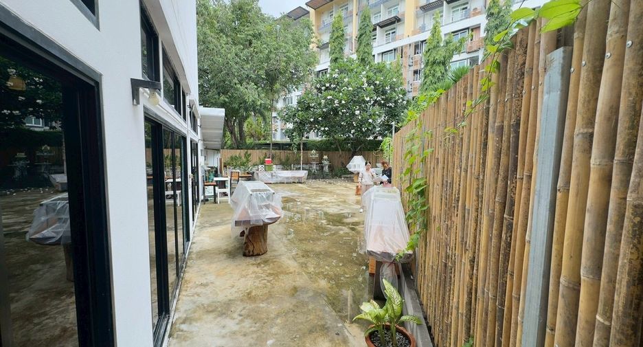 Reihenhaus zum Kauf mit 4 Zimmer in Mueang Chiang Mai, Chiang Mai