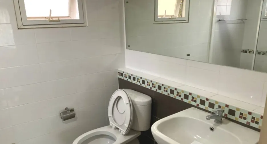 Casa en alquiler de 3 habitaciones en Bang Phli, Samut Prakan