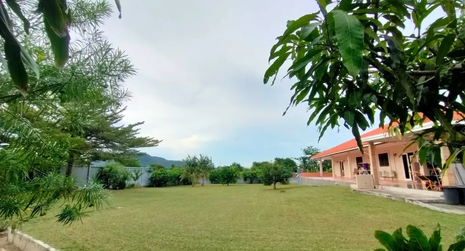 For sale 4 bedrooms house in Hua Hin, Prachuap Khiri Khan