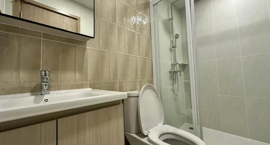 Wohnung zur Miete mit 2 Zimmer in Watthana, Bangkok