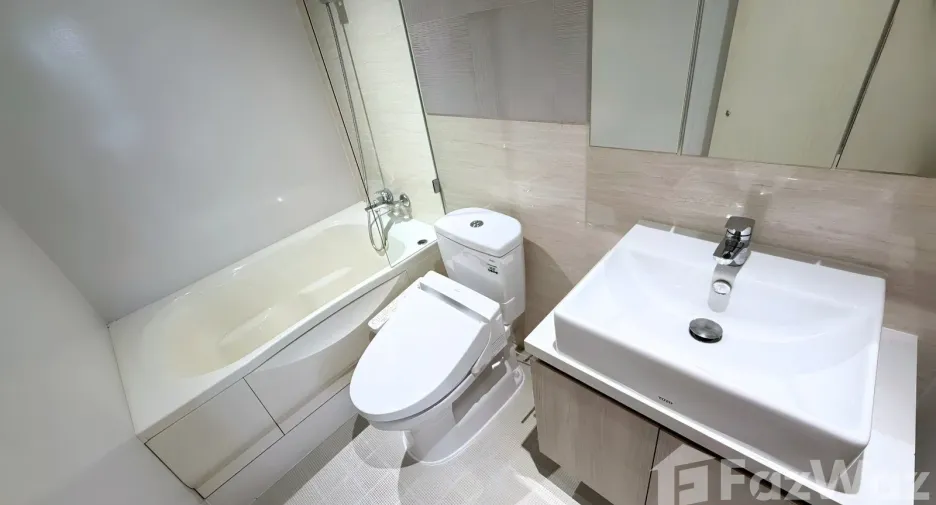 For rent 1 bed condo in Watthana, Bangkok