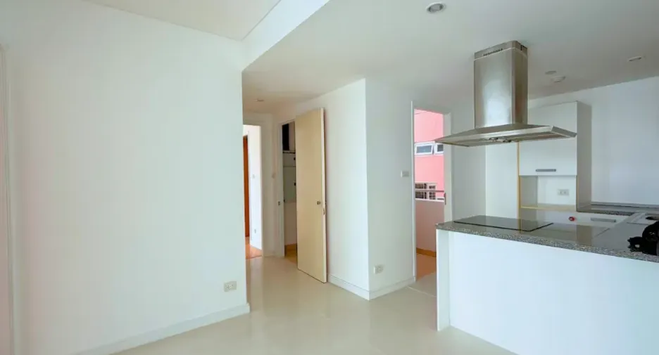À vendre 2 chambres condo à Khlong Toei, Bangkok