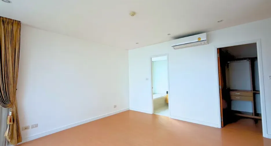 À vendre 2 chambres condo à Khlong Toei, Bangkok