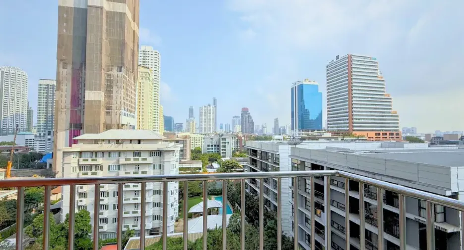À vendre 2 chambres condo à Khlong Toei, Bangkok
