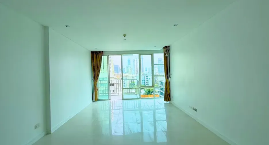 À vendre 2 chambres condo à Khlong Toei, Bangkok