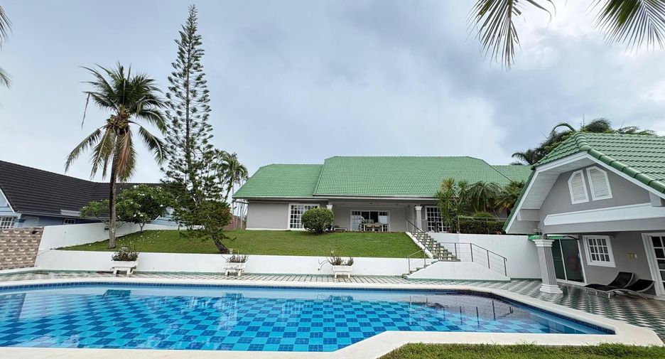À vendre 5 chambres villa à Thalang, Phuket