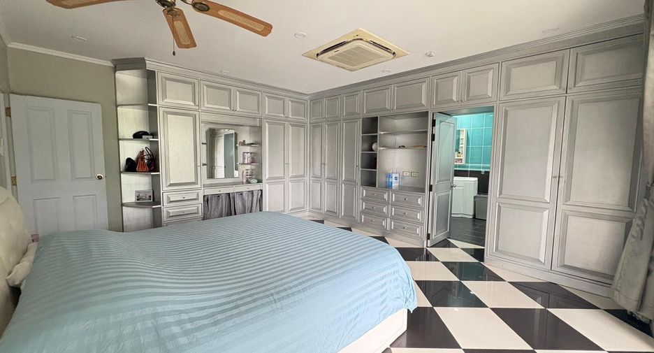 À vendre 5 chambres villa à Thalang, Phuket