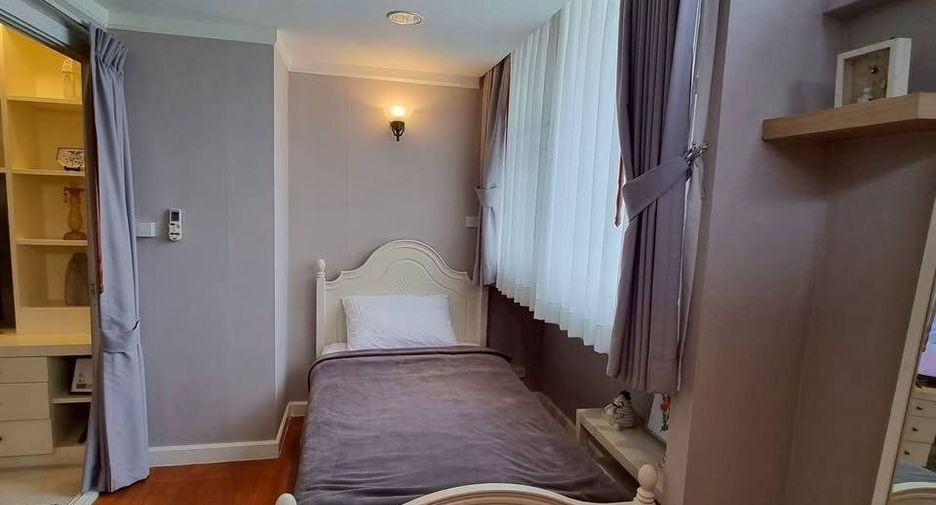 For rent and for sale 2 bedrooms condo in Watthana, Bangkok