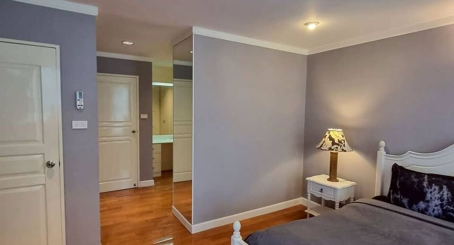 For rent and for sale 2 bedrooms condo in Watthana, Bangkok