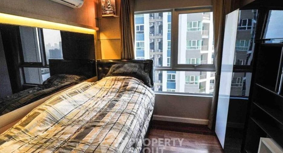 For sale 2 bedrooms condo in Huai Khwang, Bangkok