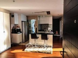 For sale 2 bedrooms condo in Huai Khwang, Bangkok