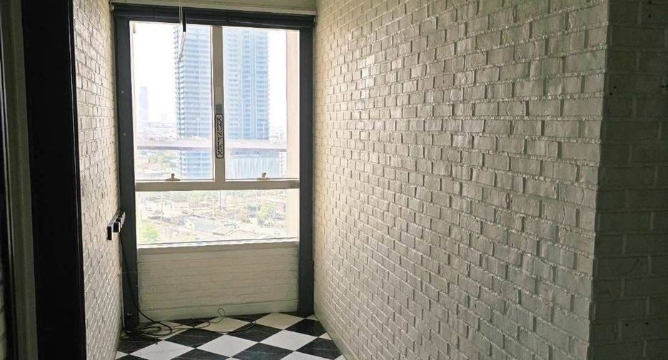 For sale 2 bedrooms condo in Yan Nawa, Bangkok