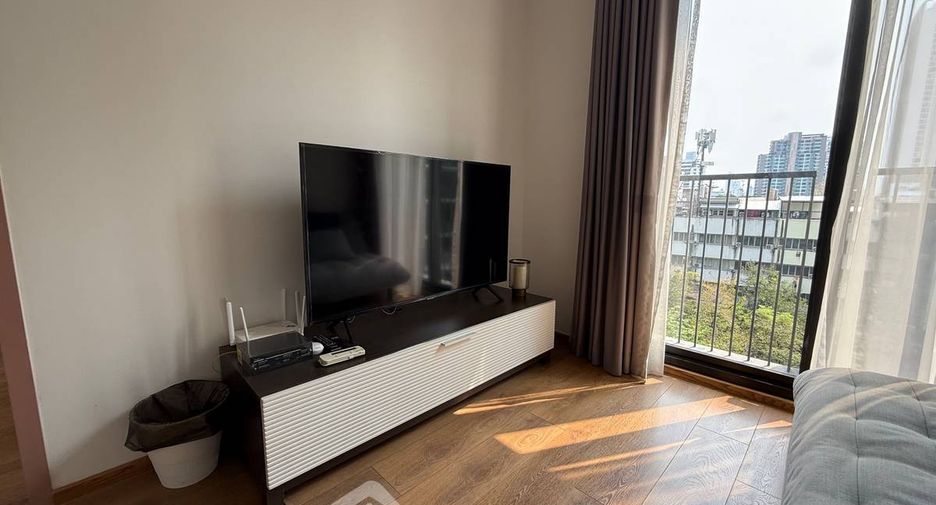 For rent 1 bed condo in Watthana, Bangkok