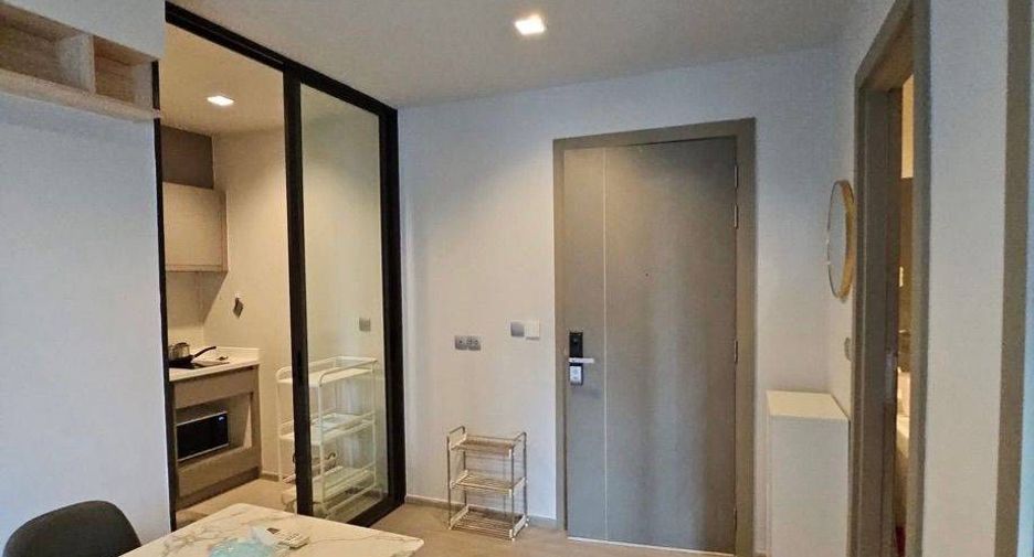 Wohnung zur Miete mit 1 Zimmer in Huai Khwang, Bangkok