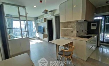 Condo en alquiler de 2 habitaciones en Huai Khwang, Bangkok