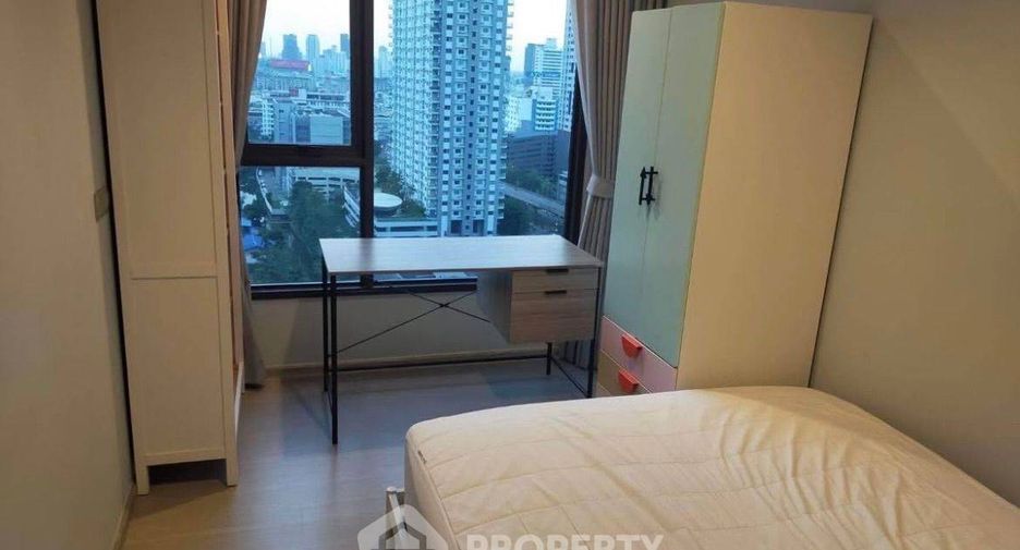 Condo en alquiler de 2 habitaciones en Huai Khwang, Bangkok