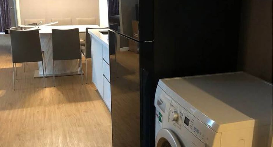 For rent 2 bedrooms condo in Yan Nawa, Bangkok