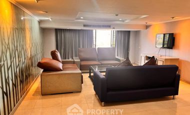 Condo en alquiler de 3 habitaciones en Khlong Toei, Bangkok