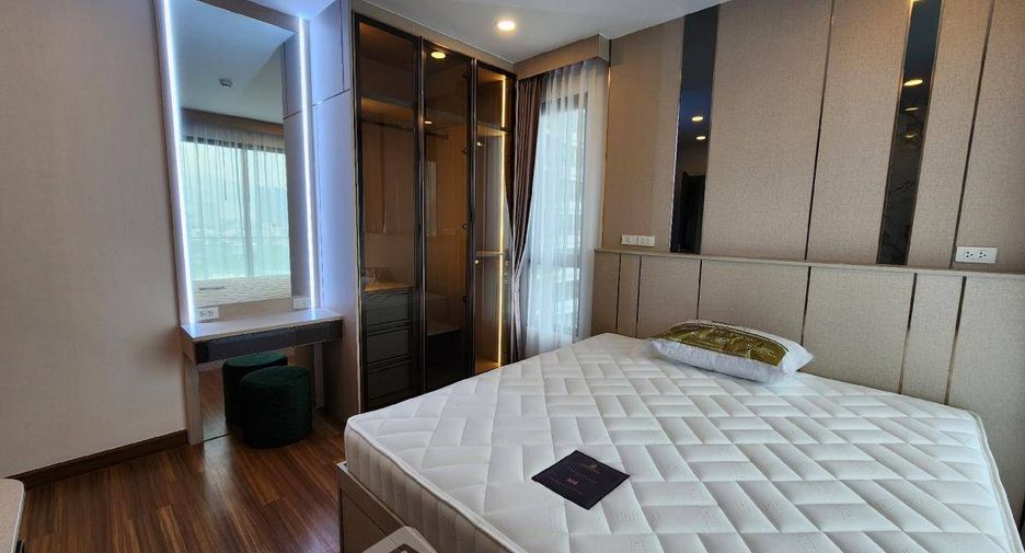 Condo en alquiler de 2 habitaciones en Khlong San, Bangkok
