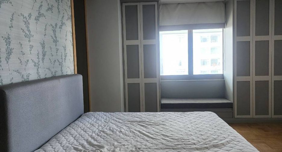 À louer 3 chambres condo à Watthana, Bangkok