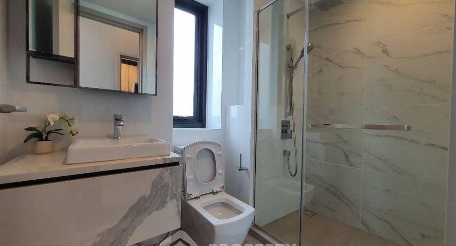 For rent 1 bed condo in Phra Khanong, Bangkok