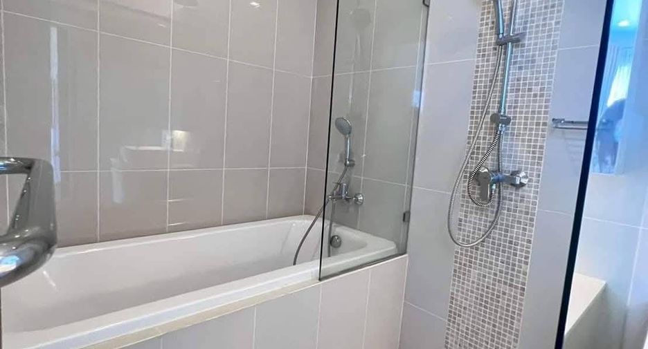 Condo en alquiler de 1 habitaciones en Watthana, Bangkok