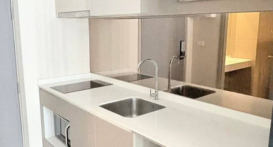 Wohnung zur Miete mit 1 Zimmer in Huai Khwang, Bangkok