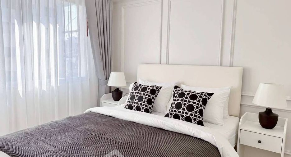 For rent 2 bedrooms condo in Chatuchak, Bangkok