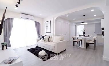 For rent 2 bedrooms condo in Chatuchak, Bangkok