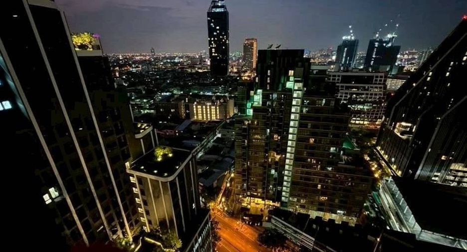 Condo en alquiler de 1 habitaciones en Bang Rak, Bangkok