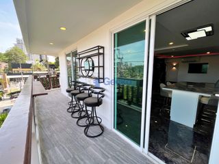 For rent and for sale 3 bedrooms condo in Bang Lamung, Chonburi