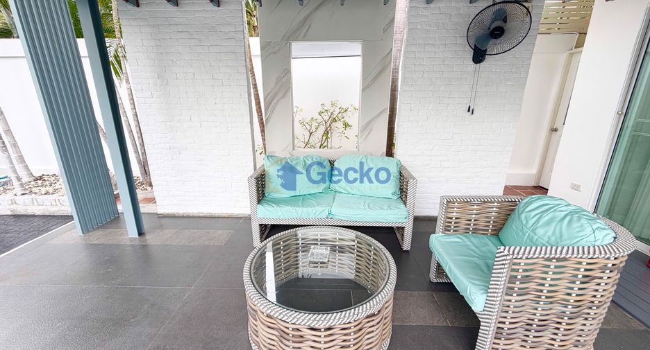 For rent 2 bedrooms house in Pratumnak, Pattaya