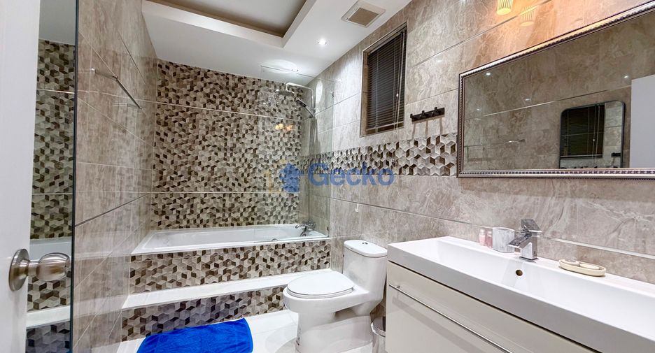 For rent 2 bedrooms house in Pratumnak, Pattaya