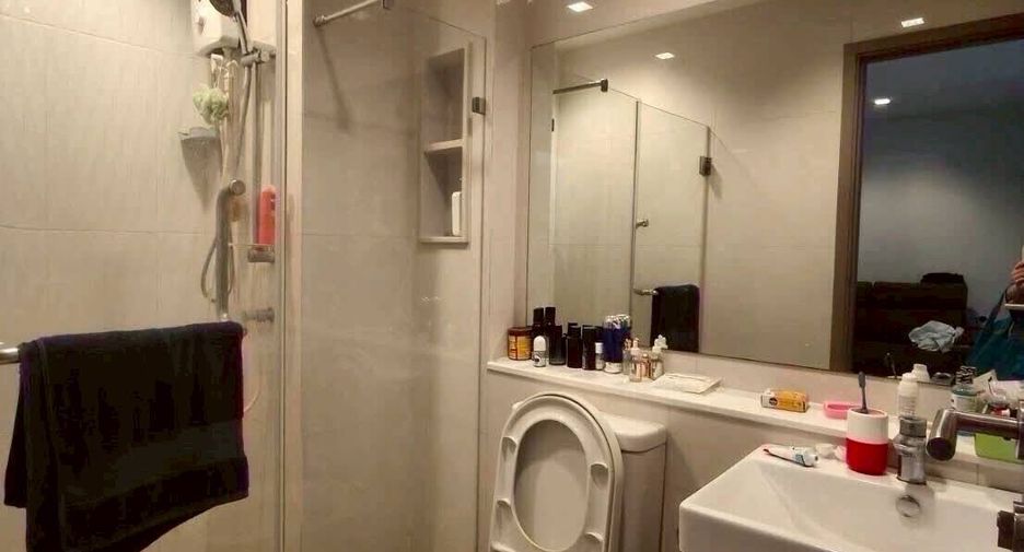 Wohnung zur Miete mit 1 Zimmer in Huai Khwang, Bangkok