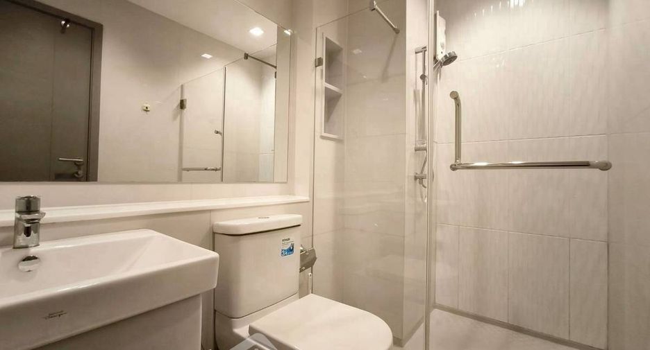 Condo en alquiler de 1 habitaciones en Huai Khwang, Bangkok