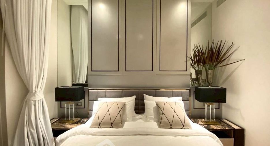For rent 3 bedrooms condo in Khlong San, Bangkok