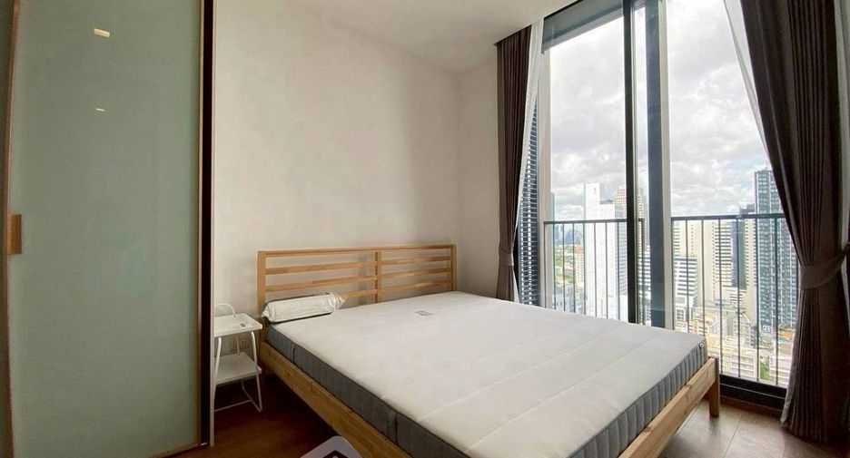 For rent 2 bedrooms condo in Watthana, Bangkok